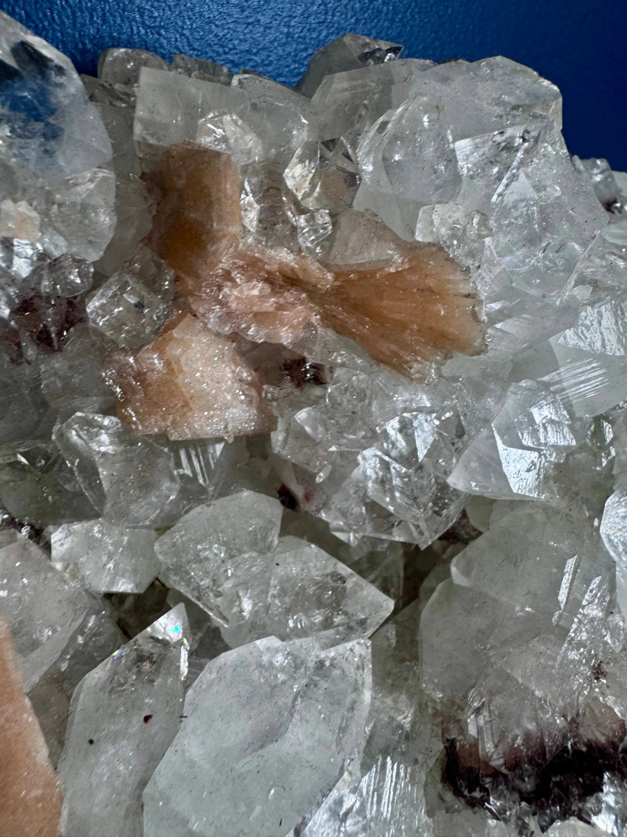 Apophyllite Crystal Meaning and Benefits Explained - Crystals & Reiki