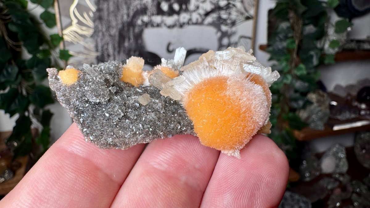 Complete Guide to Chakra Crystals for Healing and Balance - Crystals & Reiki