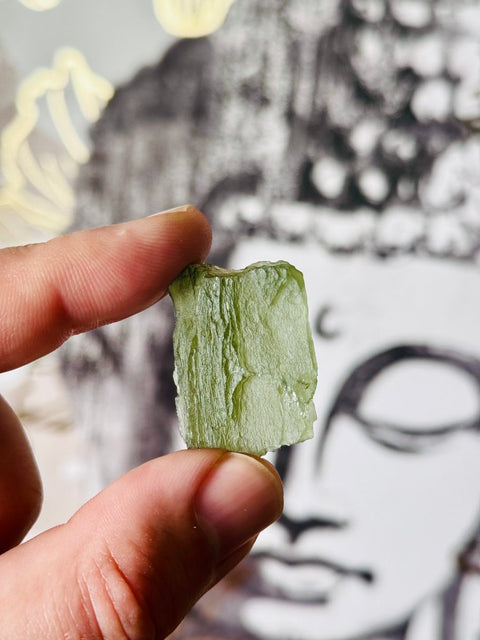 Moldavite Benefits: Healing, Transformation, and Spiritual Awakening - Crystals & Reiki