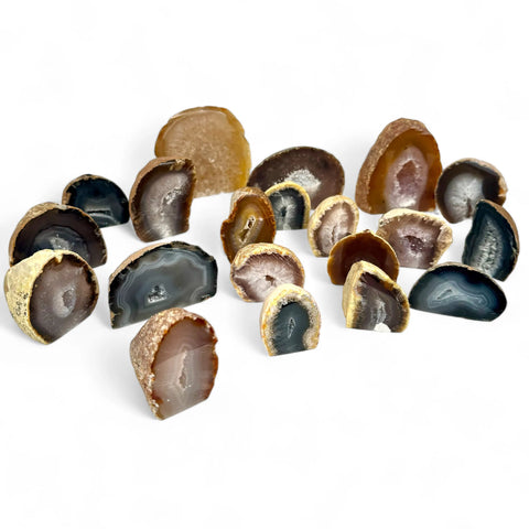 Discover the Magic of Cutbase Agate Druzy Geodes - Crystals & Reiki