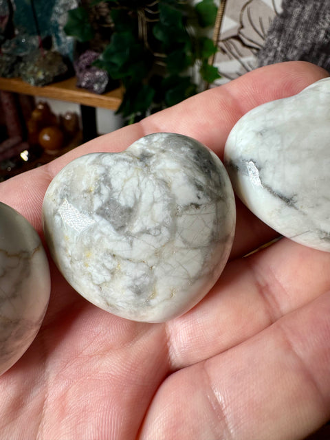 Howlite Hearts – Calming Stones of Compassion & Peace – Approx. 60g Each - Crystals & Reiki