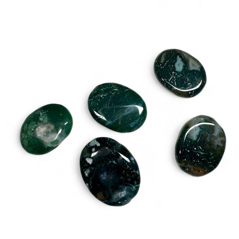 Moss Agate Palm Stones: Natural Tranquility