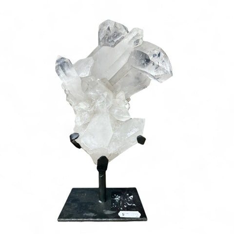 Elegant Quartz Clusters with Display Stands for Home Decor