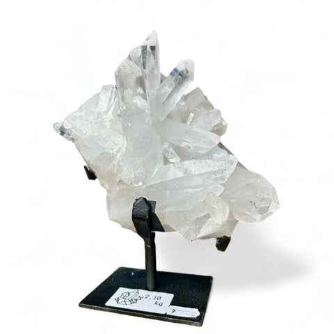 Elegant Quartz Clusters with Display Stands for Home Decor