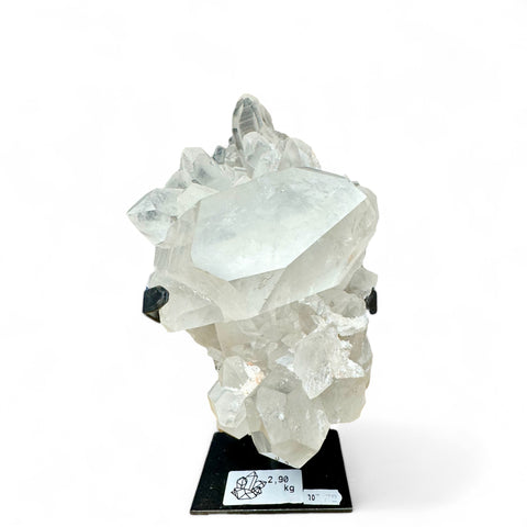 Elegant Quartz Clusters with Display Stands for Home Decor