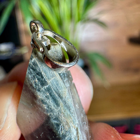 Rare AA Grade Blue Tara Quartz Diamond Pendant in 925 Sterling Silver