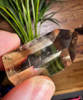 Smoky Quartz Point: Grounding and Energetic Shield – 4.9cm / 45.5g - Crystals & Reiki