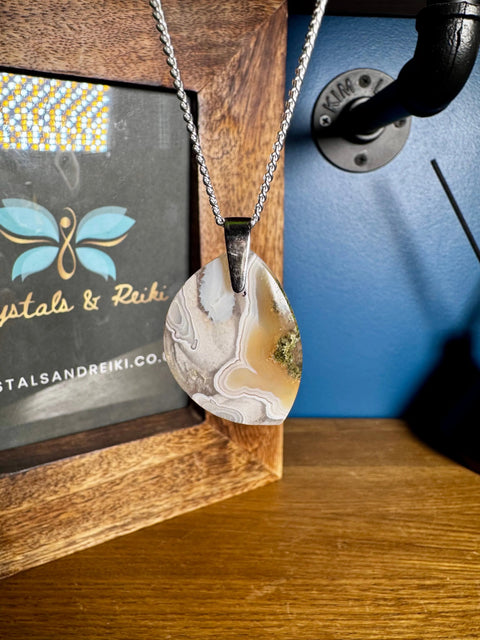 Plume Agate & Clear Amethyst Pendant 2 – Rare Orbicular Design - Crystals & Reiki