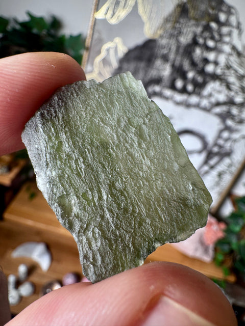 Raw Genuine Moldavite Crystal 7g for Transformation, and Protection - Crystals & Reiki