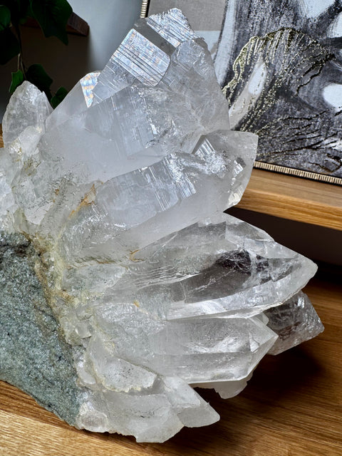 “The Mohawk” – Himalayan Quartz With Green Chlorite Cluster – The Guardian of Light – 9.4kg - Crystals & Reiki