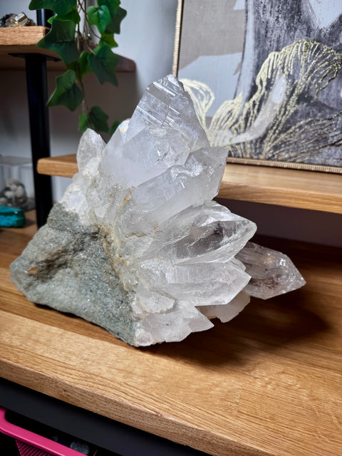 “The Mohawk” – Himalayan Quartz With Green Chlorite Cluster – The Guardian of Light – 9.4kg - Crystals & Reiki
