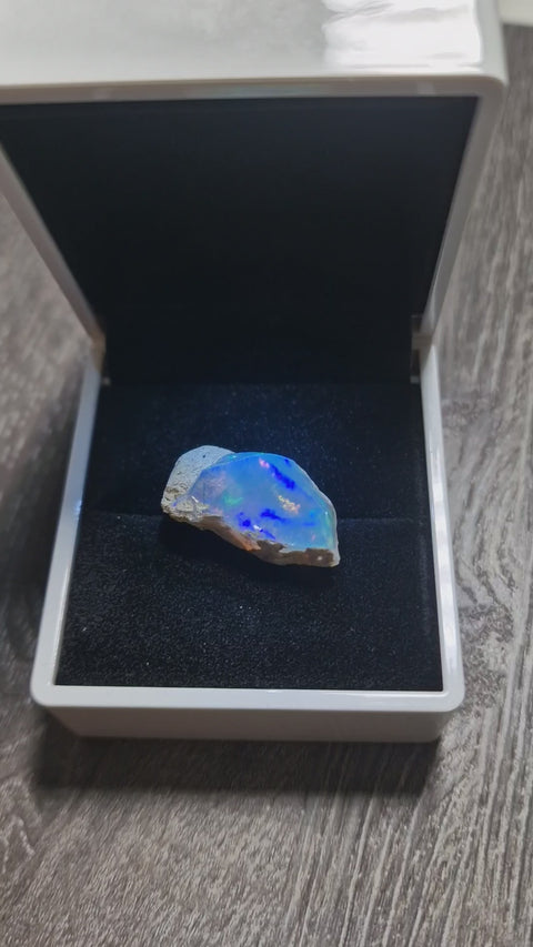 Ethiopian Welo Crystal Opal 3.67g with LED Display Box