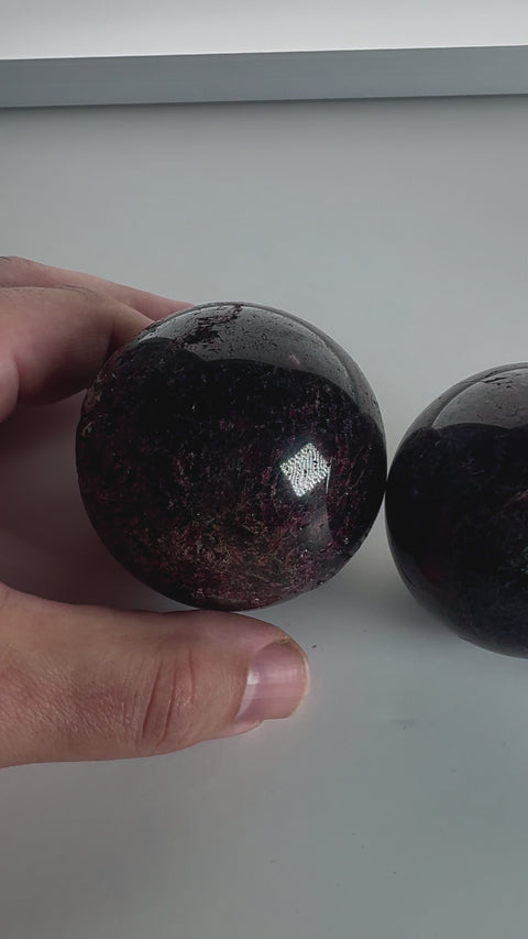 Garnet Spheres: Enhance Emotional Stability and Inner Peace